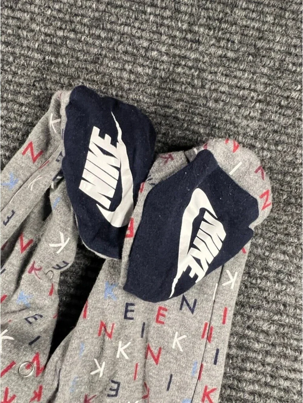 Nike Baby Sleeper Footed Pajamas 9 Months Grey with Multicolor Logo Print